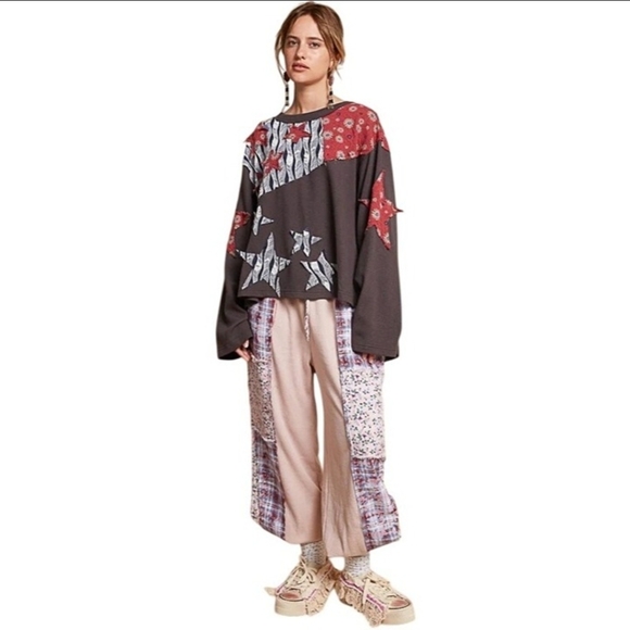 POL PATCHWORK WAFFLE KNIT STAR TOP - Picture 2 of 9